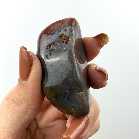Tumbled Gray/Red Dark Lake Superior Agate Crystal (Collectors Piece) - SML - Picture 1 of 7